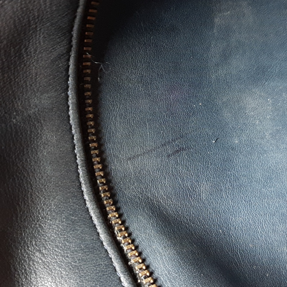 Vintage Coach Leather Crossbody Bag - Picture 11 of 11